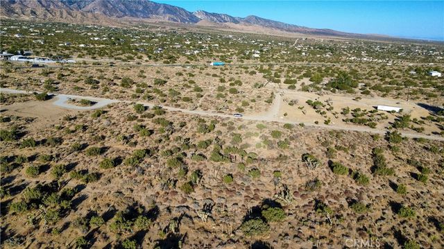 1 Pine Tree Road, Pinon Hills, CA 92372