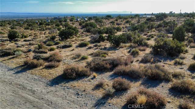 1 Pine Tree Road, Pinon Hills, CA 92372