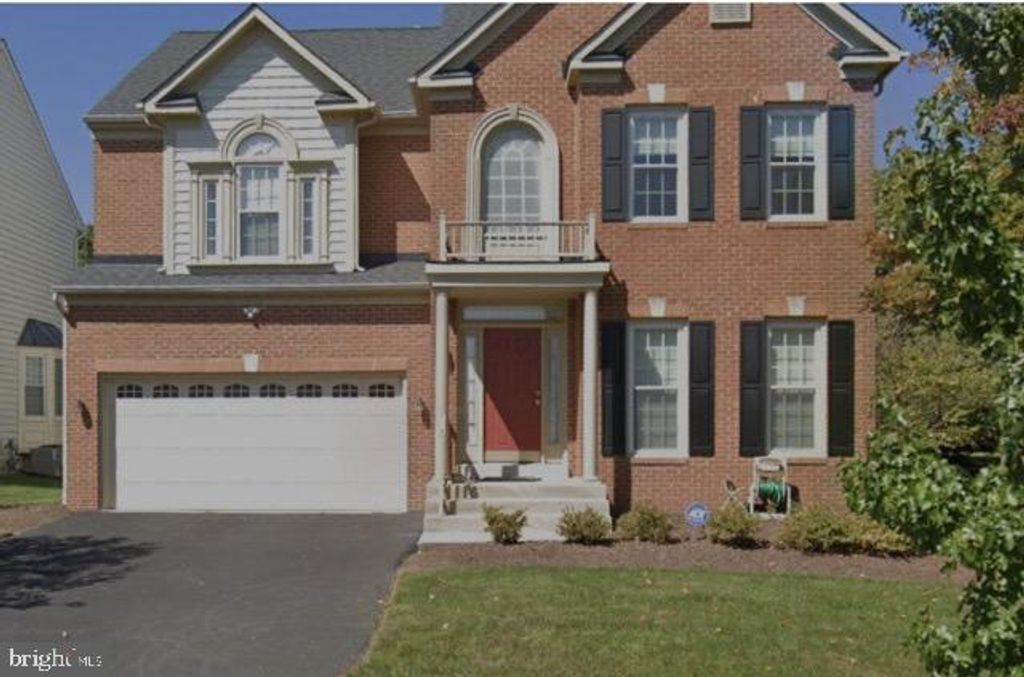 10816 MAPLECREST LN, Potomac, MD 20854