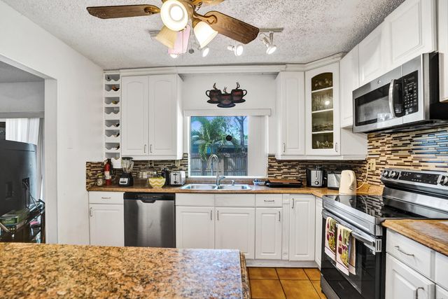 7901 NW 44th Court, Lauderhill, FL 33351