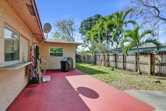 7901 NW 44th Court, Lauderhill, FL 33351