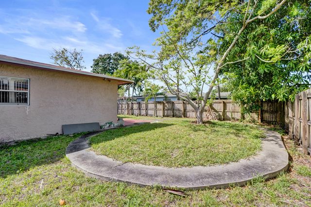 7901 NW 44th Court, Lauderhill, FL 33351