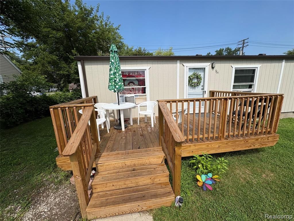 962 Adams Street, Monroe, MI 48161