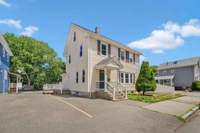 11 North Warren St, Woburn, MA 01801