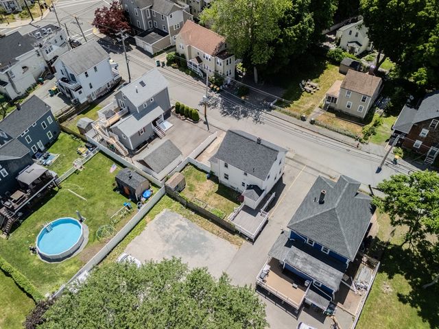 11 North Warren St, Woburn, MA 01801