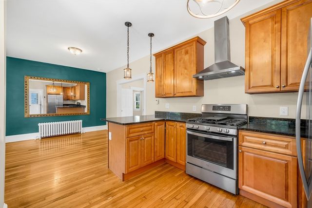 11 North Warren St, Woburn, MA 01801