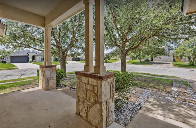 417 Bandara Woods BLVD, Elgin, TX 78621