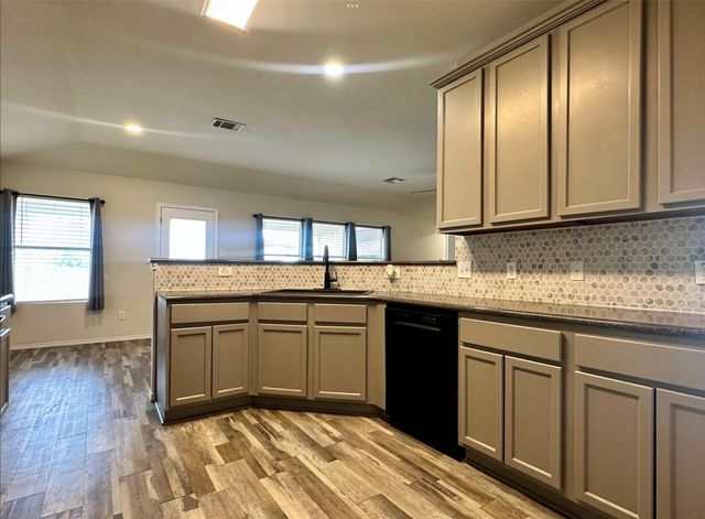 417 Bandara Woods BLVD, Elgin, TX 78621