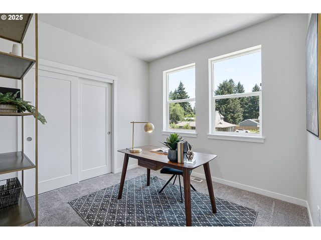 15143 E Burnside St, Portland, OR 97233