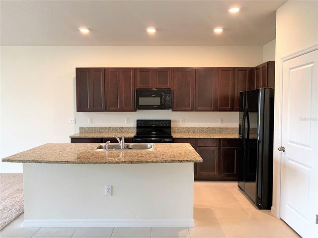 8634 FALLING BLUE PLACE, Riverview, FL 33578