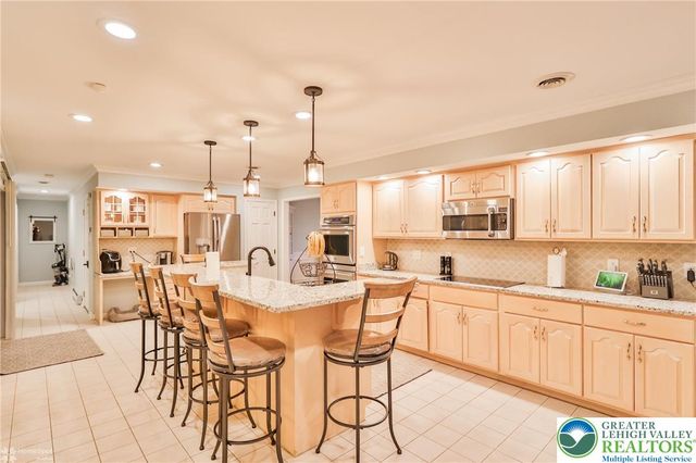 1147 Jacobsburg Road, Bushkill Twp, PA 18091