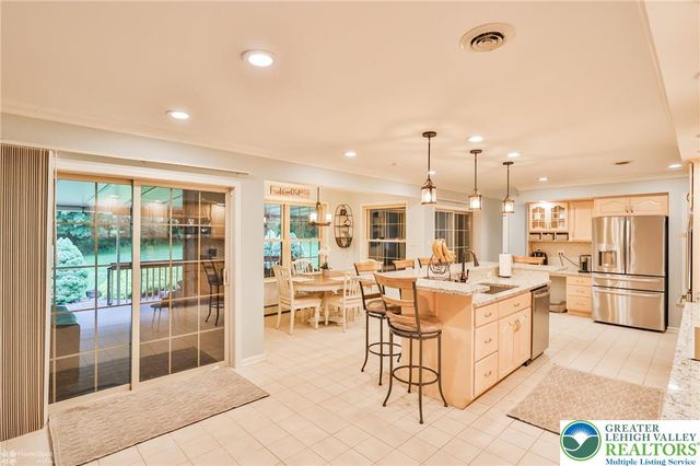 1147 Jacobsburg Road, Bushkill Twp, PA 18091