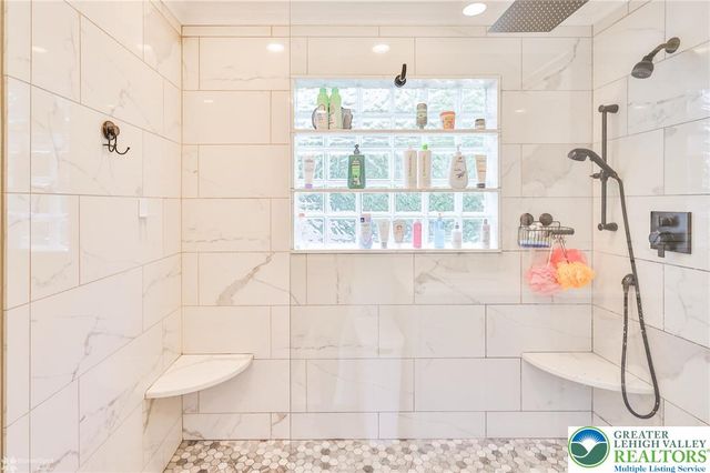 1147 Jacobsburg Road, Bushkill Twp, PA 18091