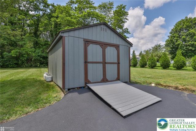 1147 Jacobsburg Road, Bushkill Twp, PA 18091
