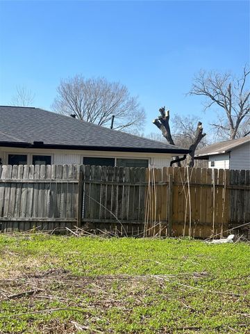 4511 Alvin Street 2, Houston, TX 77051