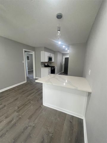 4511 Alvin Street 2, Houston, TX 77051