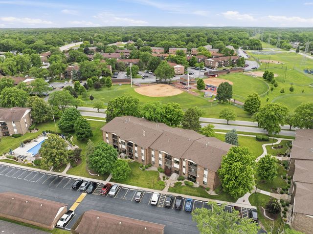 13935 Laramie Avenue 220, Crestwood, IL 60418