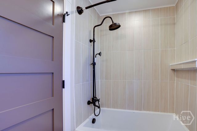 7221 Van Buren Avenue, Savannah, GA 31406