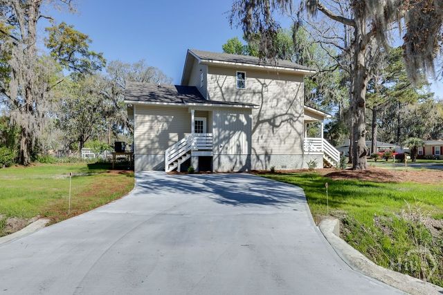 7221 Van Buren Avenue, Savannah, GA 31406