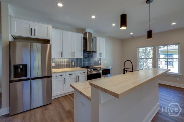 7221 Van Buren Avenue, Savannah, GA 31406