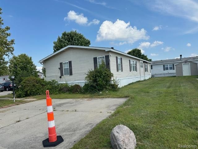 6701 Amarillo Drive, Romulus, MI 48174