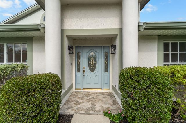 9214 MILL CIRCLE, Tampa, FL 33647