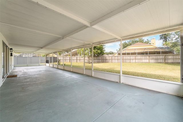 9214 MILL CIRCLE, Tampa, FL 33647