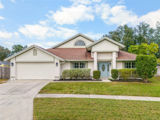 9214 MILL CIRCLE, Tampa, FL 33647