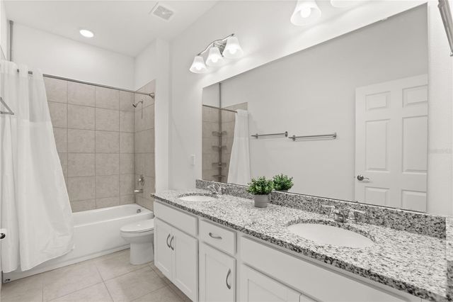 1580 BLUE LAGOON CIRCLE, Mascotte, FL 34753
