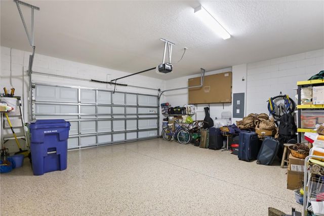 1580 BLUE LAGOON CIRCLE, Mascotte, FL 34753