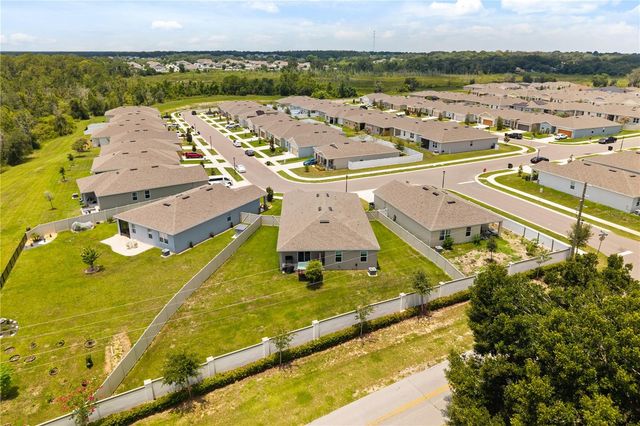 1580 BLUE LAGOON CIRCLE, Mascotte, FL 34753