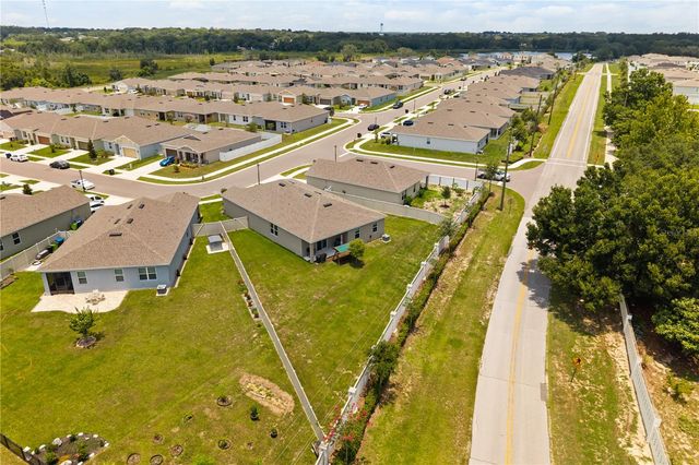 1580 BLUE LAGOON CIRCLE, Mascotte, FL 34753