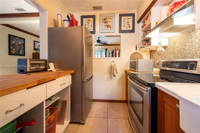 1529 NE 1st Ave, Fort Lauderdale, FL 33304