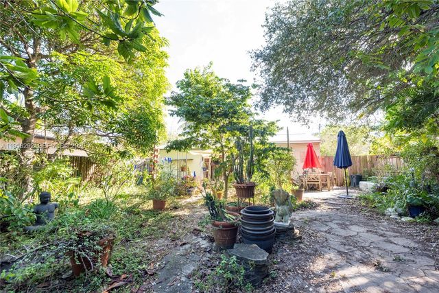 1529 NE 1st Ave, Fort Lauderdale, FL 33304