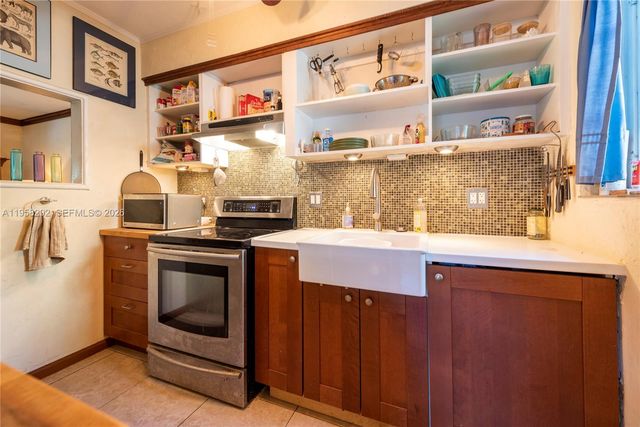 1529 NE 1st Ave, Fort Lauderdale, FL 33304