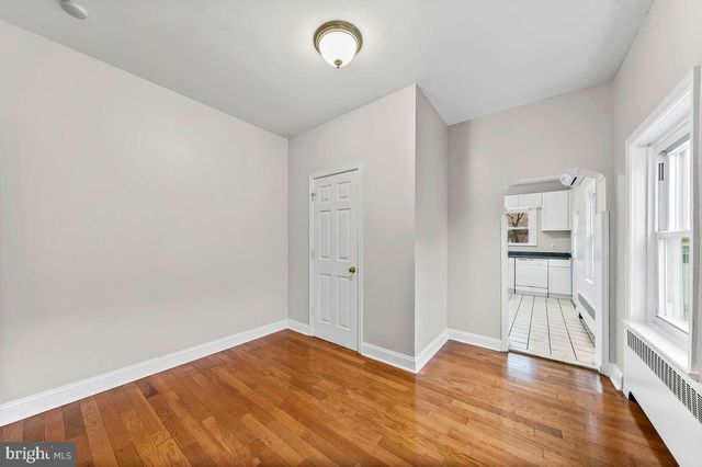 2004 W 9TH ST, Wilmington, DE 19805