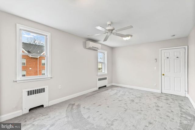 2004 W 9TH ST, Wilmington, DE 19805