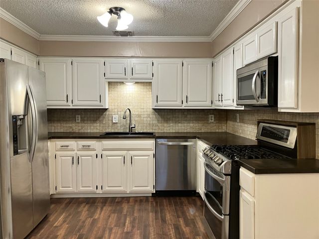 304 Crooked Lane, Mesquite, TX 75149