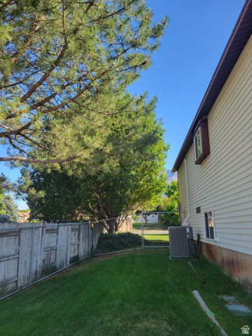 685 E 2400 N, North Ogden, UT 84414