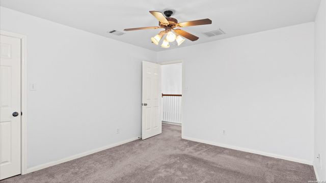 8818 ASH MEADOW DR, Universal City, TX 78148