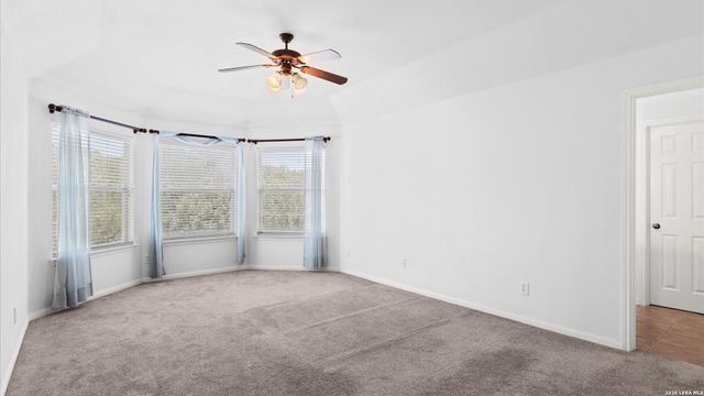 8818 ASH MEADOW DR, Universal City, TX 78148