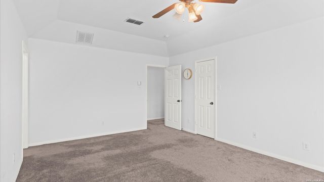8818 ASH MEADOW DR, Universal City, TX 78148