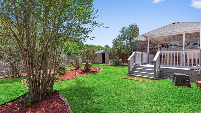 8818 ASH MEADOW DR, Universal City, TX 78148