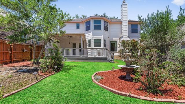 8818 ASH MEADOW DR, Universal City, TX 78148