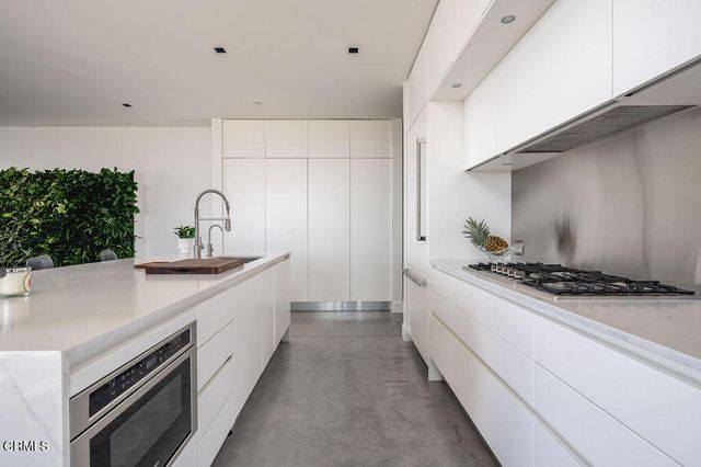 1465 Foothill Road, Ojai, CA 93023