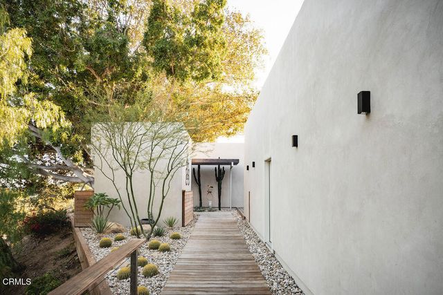 1465 Foothill Road, Ojai, CA 93023