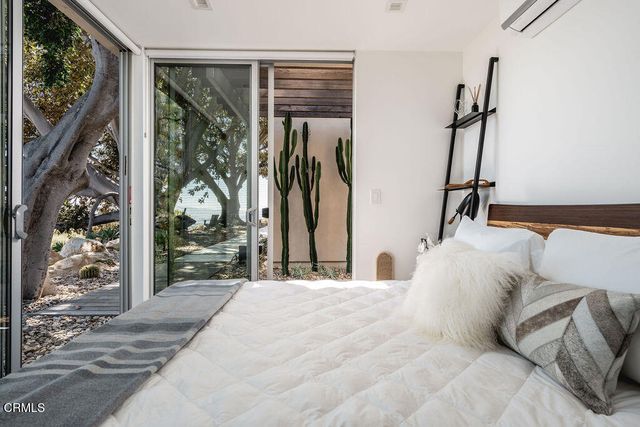 1465 Foothill Road, Ojai, CA 93023