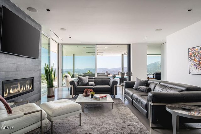 1465 Foothill Road, Ojai, CA 93023