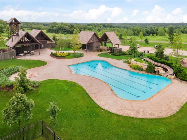 804 Old Hickory Road, Greenwood, MO 64034
