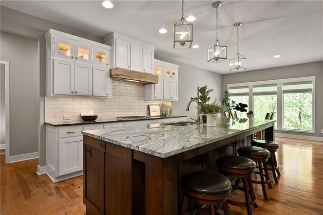 804 Old Hickory Road, Greenwood, MO 64034